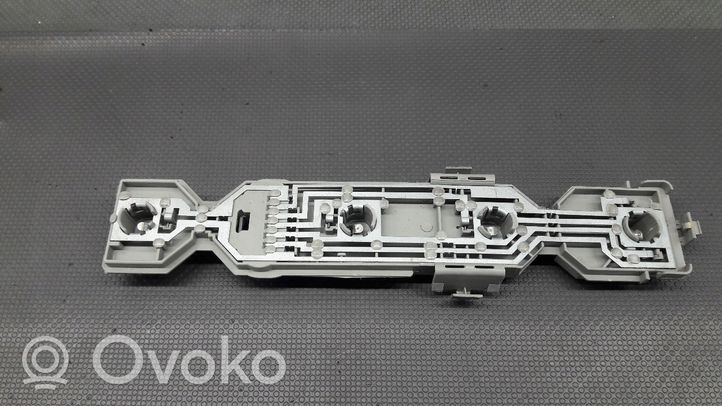 Ford Transit -  Tourneo Connect Takavalon polttimon suojan pidike 9T1613N412A