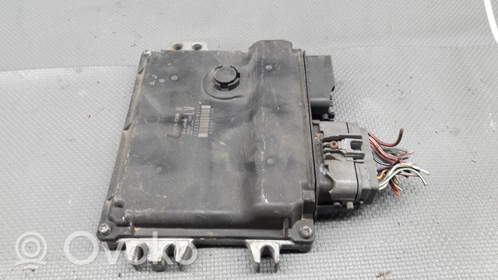 Suzuki Swift Calculateur moteur ECU 3392073KM