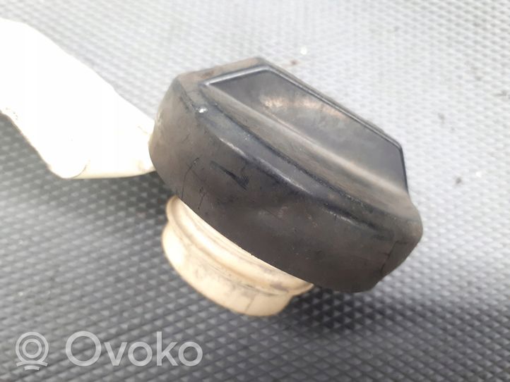 Mitsubishi Carisma Tappo del serbatoio del carburante 7732116010