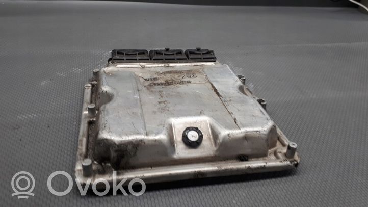 Volvo S40, V40 Calculateur moteur ECU 0281010441