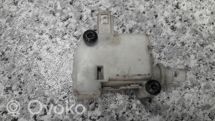 Smart ForTwo I Siłownik zamka tylnej klapy bagażnika 0004955V002