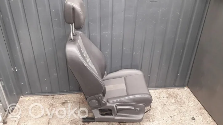 Renault Megane III Seat set 