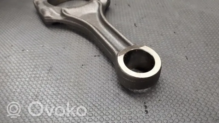 BMW 7 G11 G12 Piston with connecting rod 