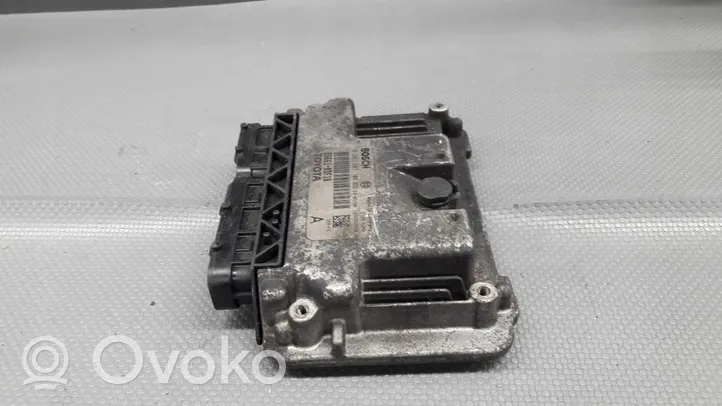 Toyota Yaris Unité de commande, module ECU de moteur 0261S07104