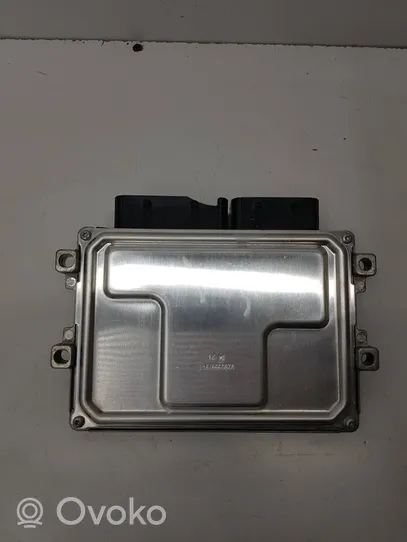 Peugeot 208 Sterownik / Moduł ECU 9815037580