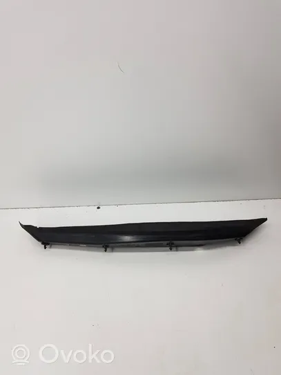 Mercedes-Benz C W204 Panel wykończeniowy błotnika A2048890225