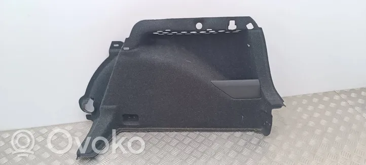 Skoda Scala Rivestimento pannello laterale del bagagliaio/baule 657867428D