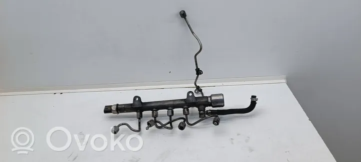 Mercedes-Benz ML W166 Kraftstoffverteiler Einspritzleiste Verteilerrohr A6510720595