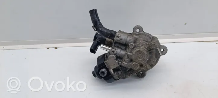 Audi A3 S3 8V Polttoaineen ruiskutuksen suurpainepumppu 04L130755D