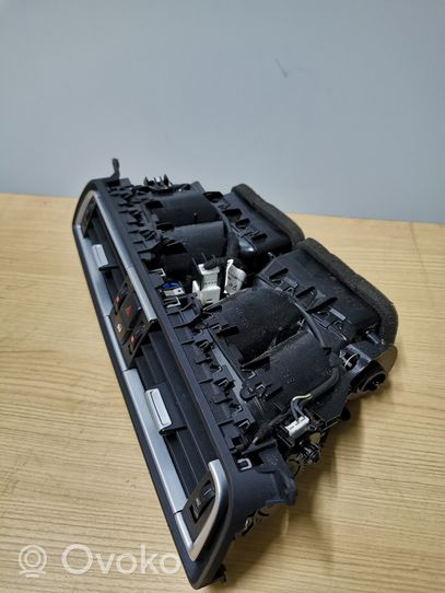 BMW 7 F01 F02 F03 F04 Dysze / Kratki środkowego nawiewu deski rozdzielczej 911585908