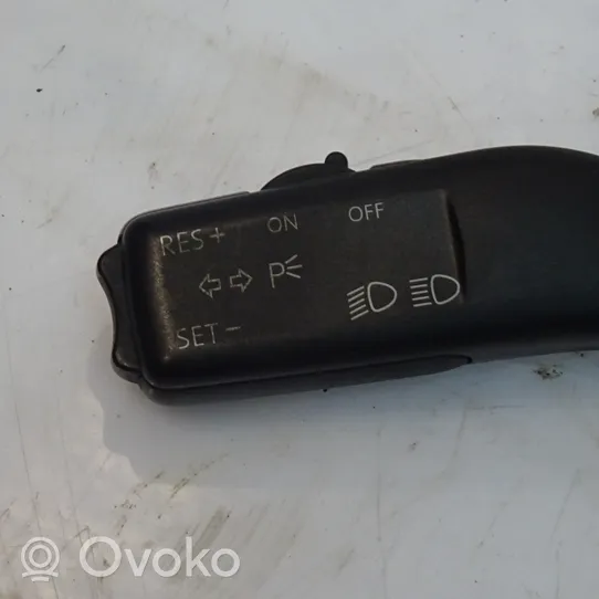 Volkswagen Golf III Other switches/knobs/shifts 1K0953513A