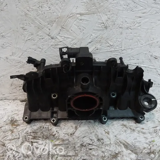 Ford Focus Intake manifold BM5G-9424-E