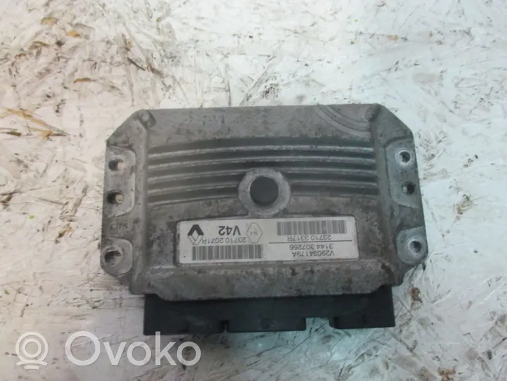 Dacia Logan II Unité de commande, module ECU de moteur 