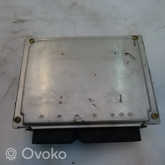 Audi A6 Allroad C5 Centralina/modulo motore ECU 3B0907552