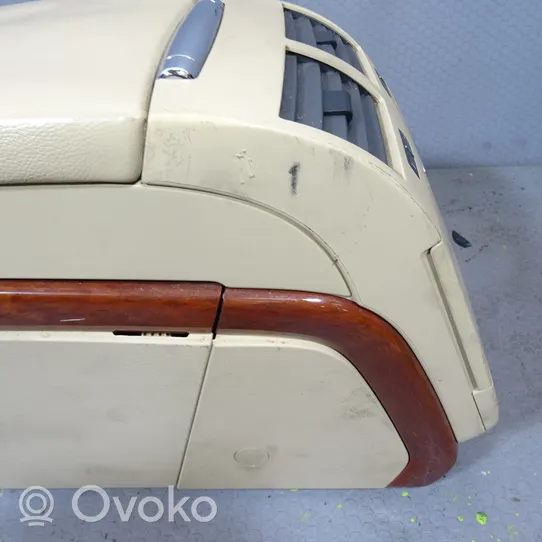 Volkswagen Phaeton Center console 