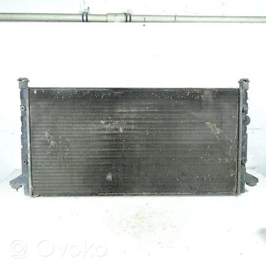 Volkswagen PASSAT B4 Radiateur de refroidissement 