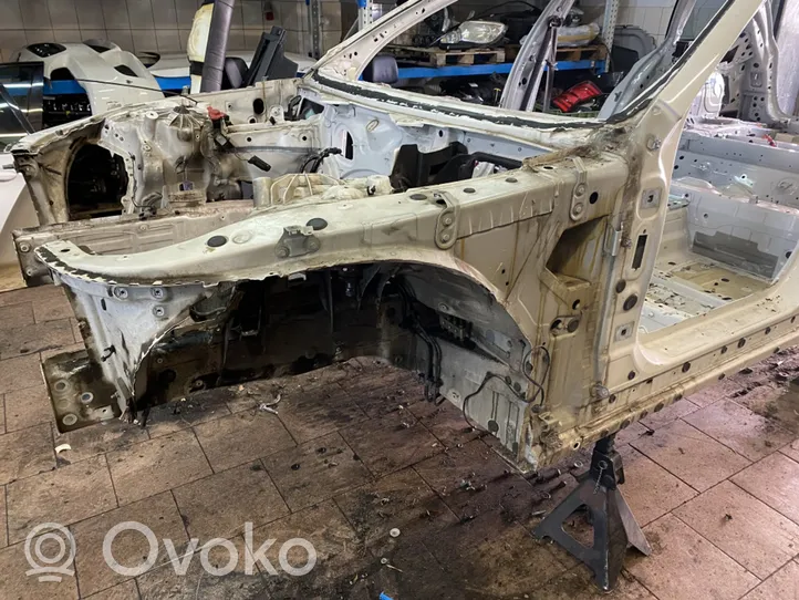 BMW 5 F10 F11 Podłużnica przednia 