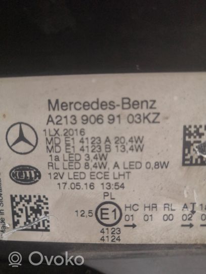 Mercedes-Benz E W213 Etu-/Ajovalo A2139069103