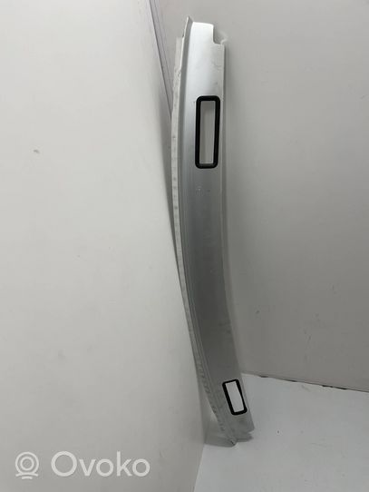 Mercedes-Benz C AMG W205 Panel embellecedor lado inferior del maletero/compartimento de carga a2056905802