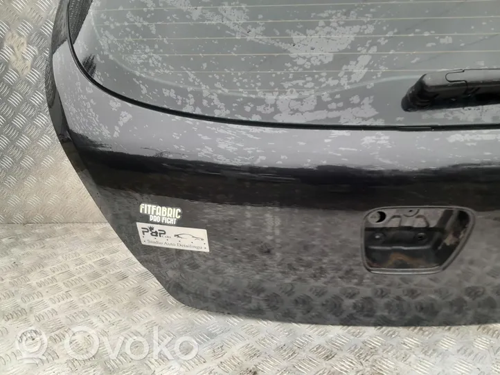 KIA Pro Cee'd I Takaluukun/tavaratilan kansi 