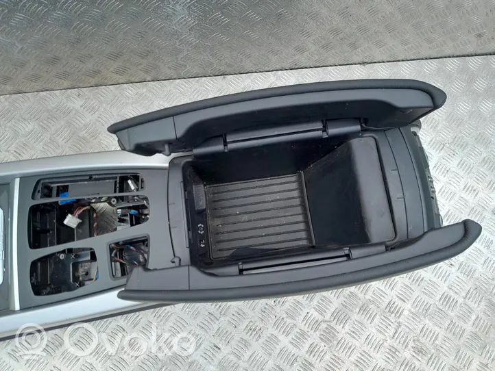 BMW X6 F16 Center console 9252117