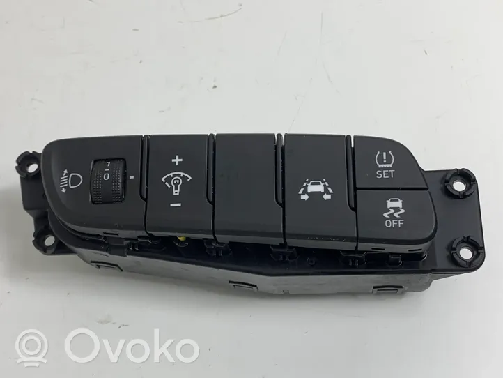 Hyundai i30 Muut kytkimet/nupit/vaihtimet 93701G4AF0