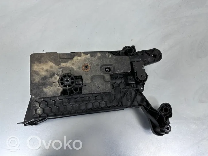 Volkswagen Golf VII Boîte de batterie 5Q0915321G