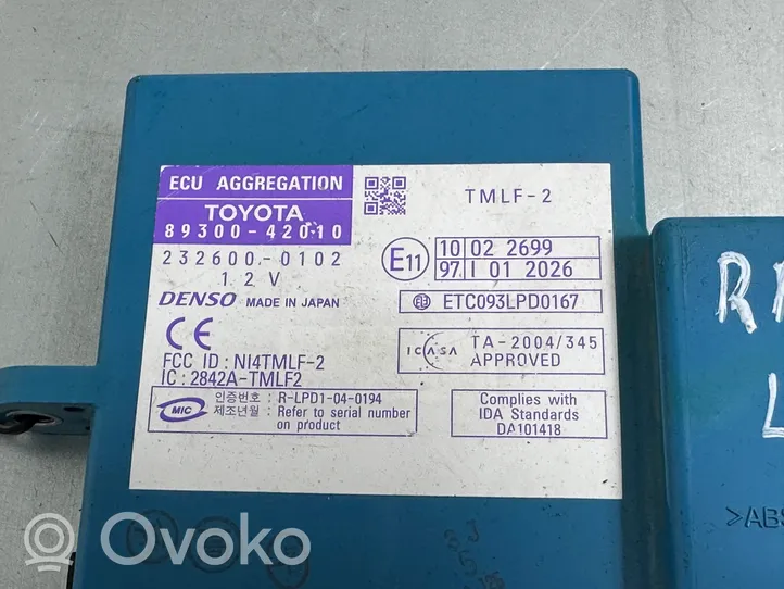 Toyota RAV 4 (XA30) Mukavuusmoduuli 8930042010