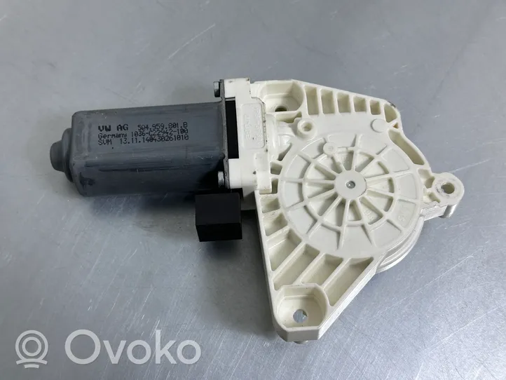 Volkswagen Golf VII Front door window regulator motor 5Q4959801B