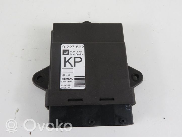 Opel Vectra C Central body control module 