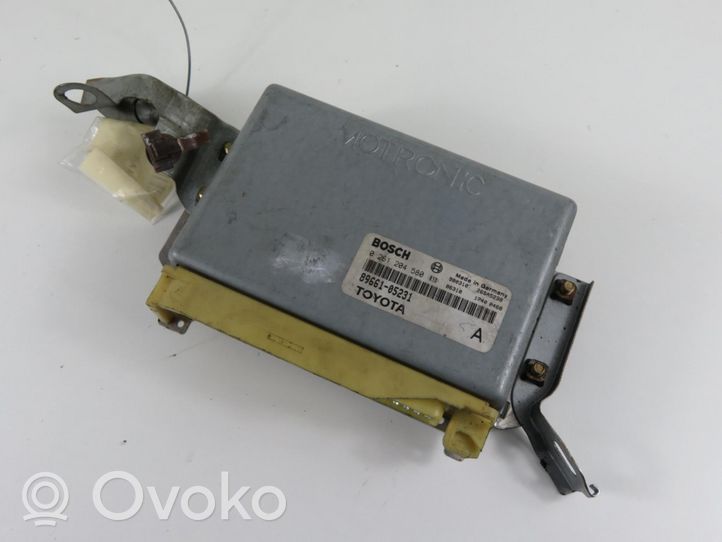 Toyota Avensis T220 Centralina/modulo motore ECU 0261204580