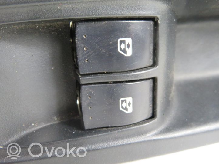 Renault Clio II Przełącznik / Przycisk otwierania szyb 