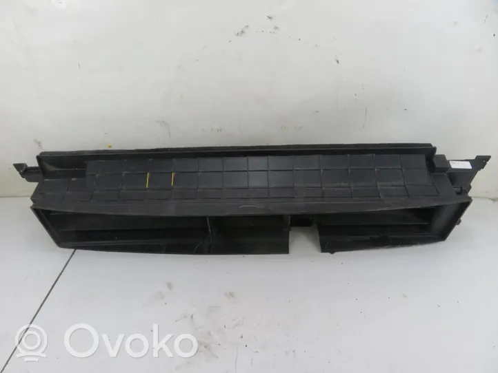 KIA Sportage Grill / Wlot powietrza błotnika przedniego 