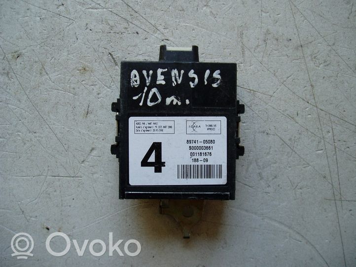 Toyota Avensis T270 Oven keskuslukituksen ohjausyksikön moduuli 8974105080