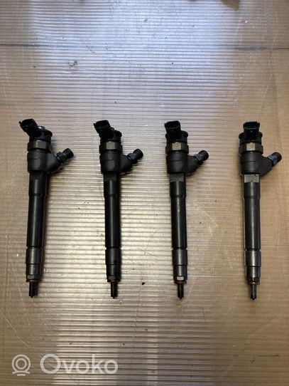 Nissan Qashqai Injektoren Einspritzdüsen Satz Set 0445110546