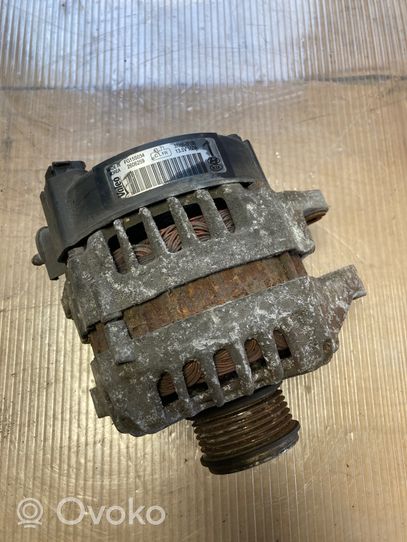 Hyundai ix35 Generatore/alternatore 373002F100