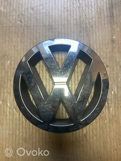 Volkswagen Touareg I Mostrina con logo/emblema della casa automobilistica 7L6853601