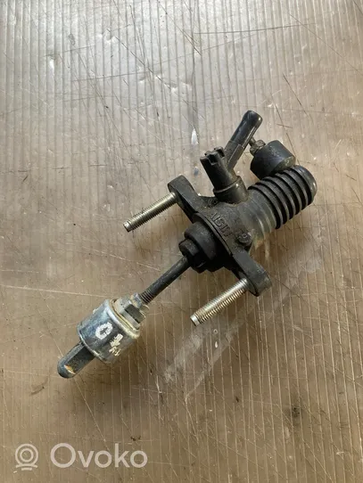 Toyota RAV 4 (XA30) Clutch master cylinder 