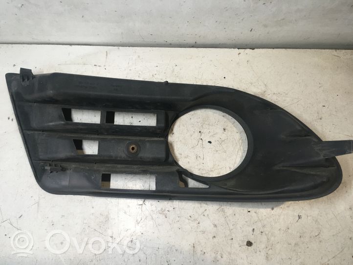 Volkswagen Golf Plus Verkleidung Nebelscheinwerfer / Gitter vorne 5M0853666B