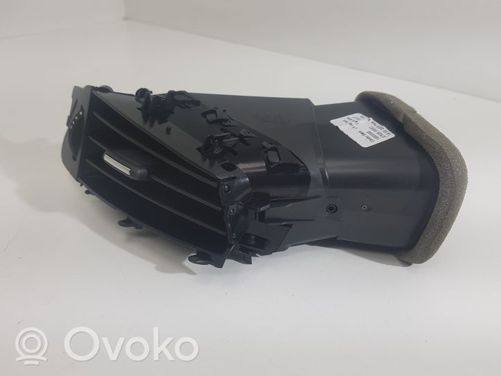 Opel Astra J Copertura griglia di ventilazione laterale cruscotto 13300660