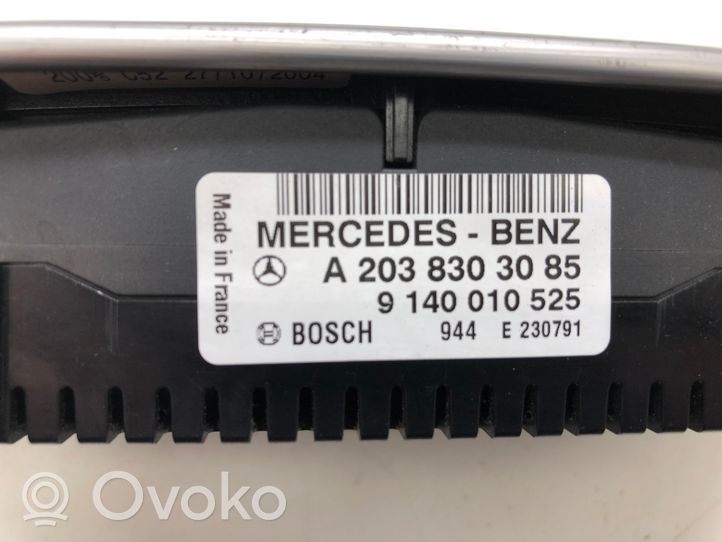 Mercedes-Benz C AMG W203 Oro kondicionieriaus/ klimato/ pečiuko valdymo blokas (salone) A2038303085