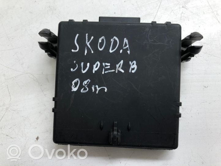 Skoda Superb B6 (3T) Moduł sterowania Gateway 1K0907530Q