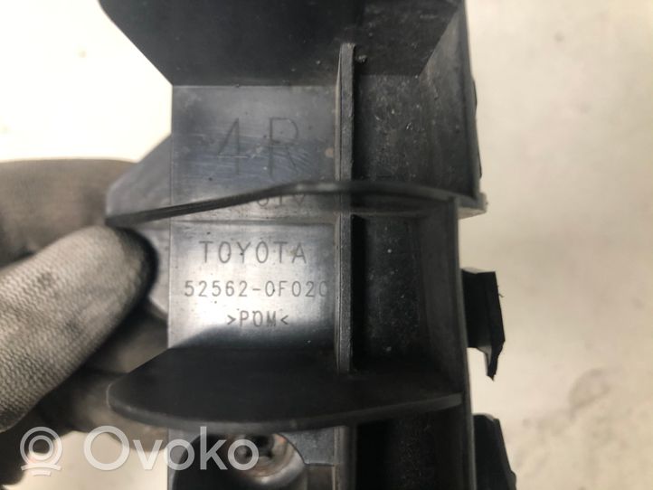 Toyota Corolla Verso E121 Galinis laikiklis bamperio 525620F020