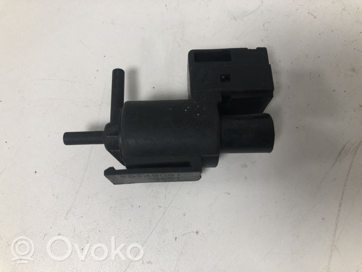 Mazda 323 F Turboahtimen magneettiventtiili K5T49091