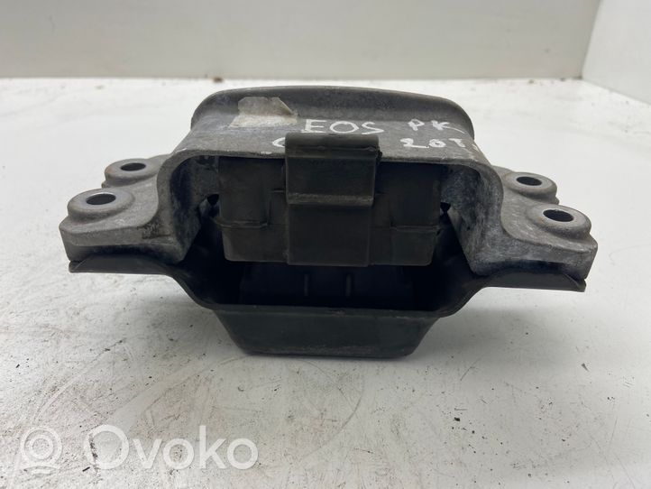 Volkswagen Eos Подушка двигателя 1K0199555