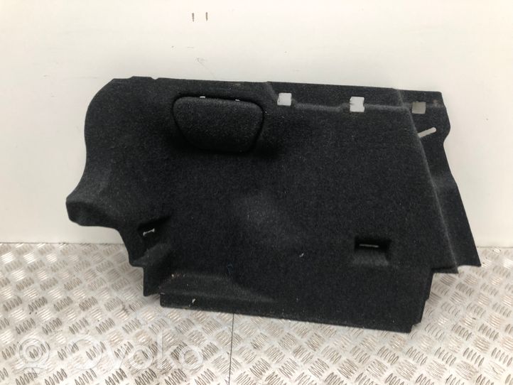 Volvo V40 Dolny panel schowka koła zapasowego 31377927