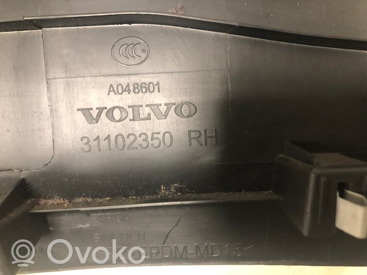 Volvo V40 B-pilarin verhoilu (yläosa) 31307225