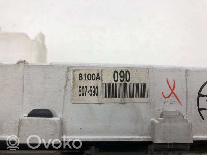 Mitsubishi Outlander Licznik / Prędkościomierz 769204170