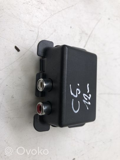 Citroen C5 Connettore plug in AUX 9659681580