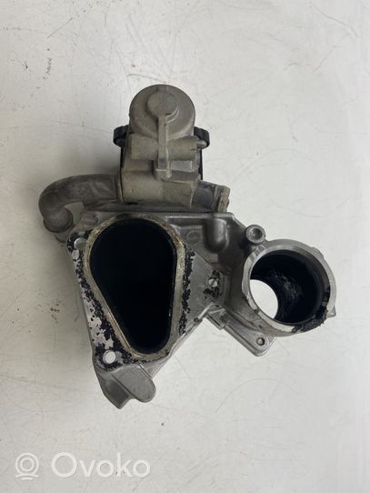 Nissan Juke I F15 EGR-venttiili 3523027